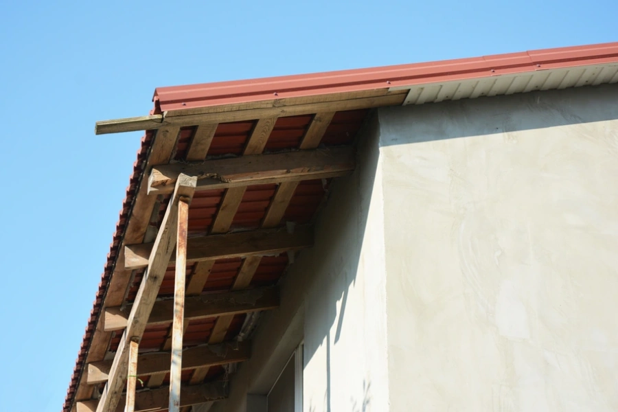How Soffit Installation Supports Gutter System Longevity in Kelso, WA How Soffit Installation Supports Gutter System Longevity in Kelso, WA